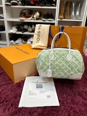 🔥🔥 Louis Vuitton Bouclettes Monogram Speedy Bag limited edition! Full inclusion